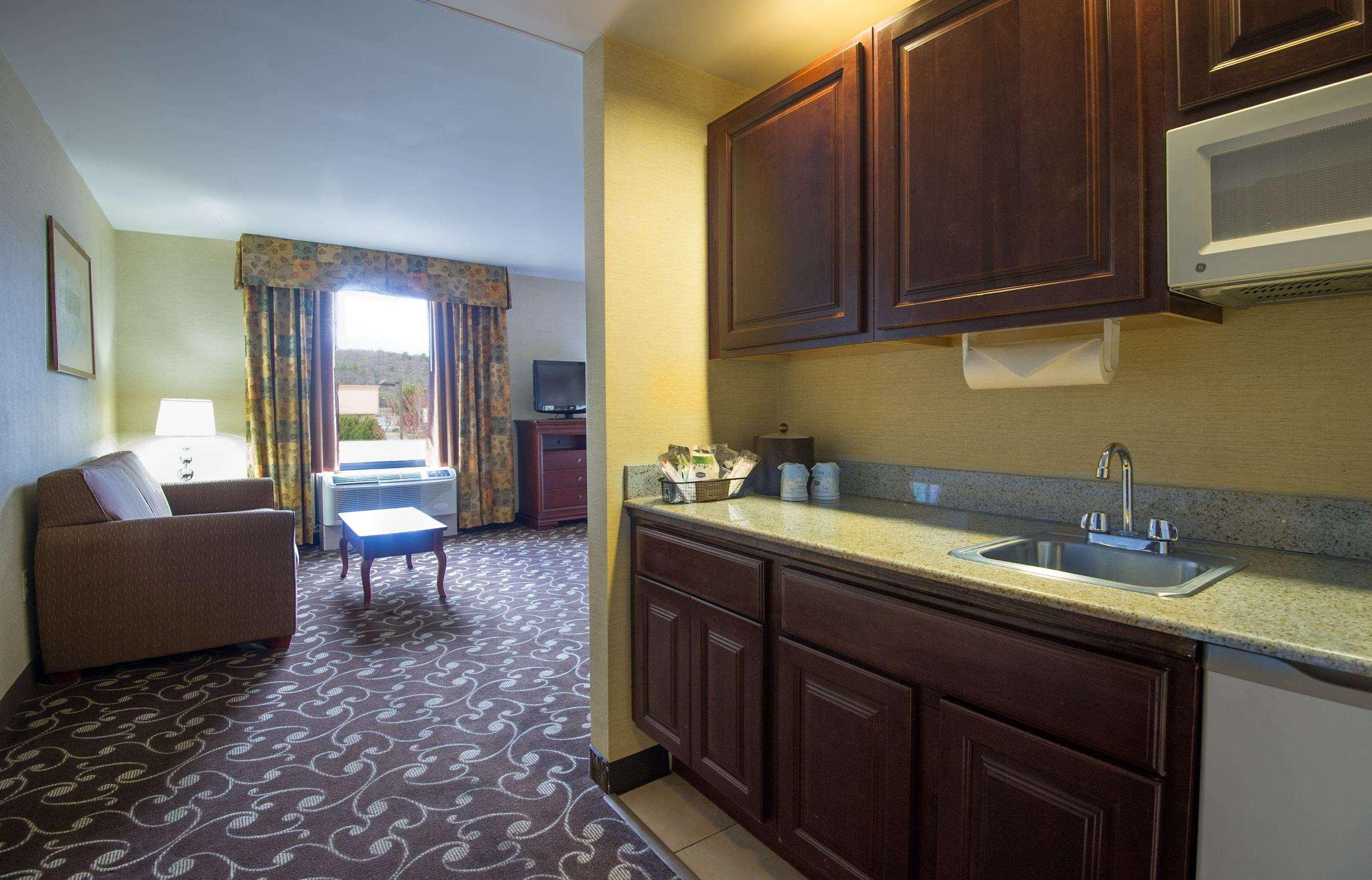 Hampton By Hilton Brattleboro Hotel Kültér fotó