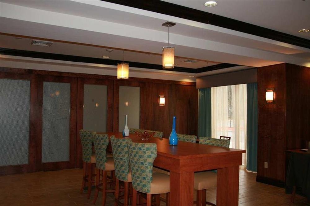 Hampton By Hilton Brattleboro Hotel Létesítmények fotó