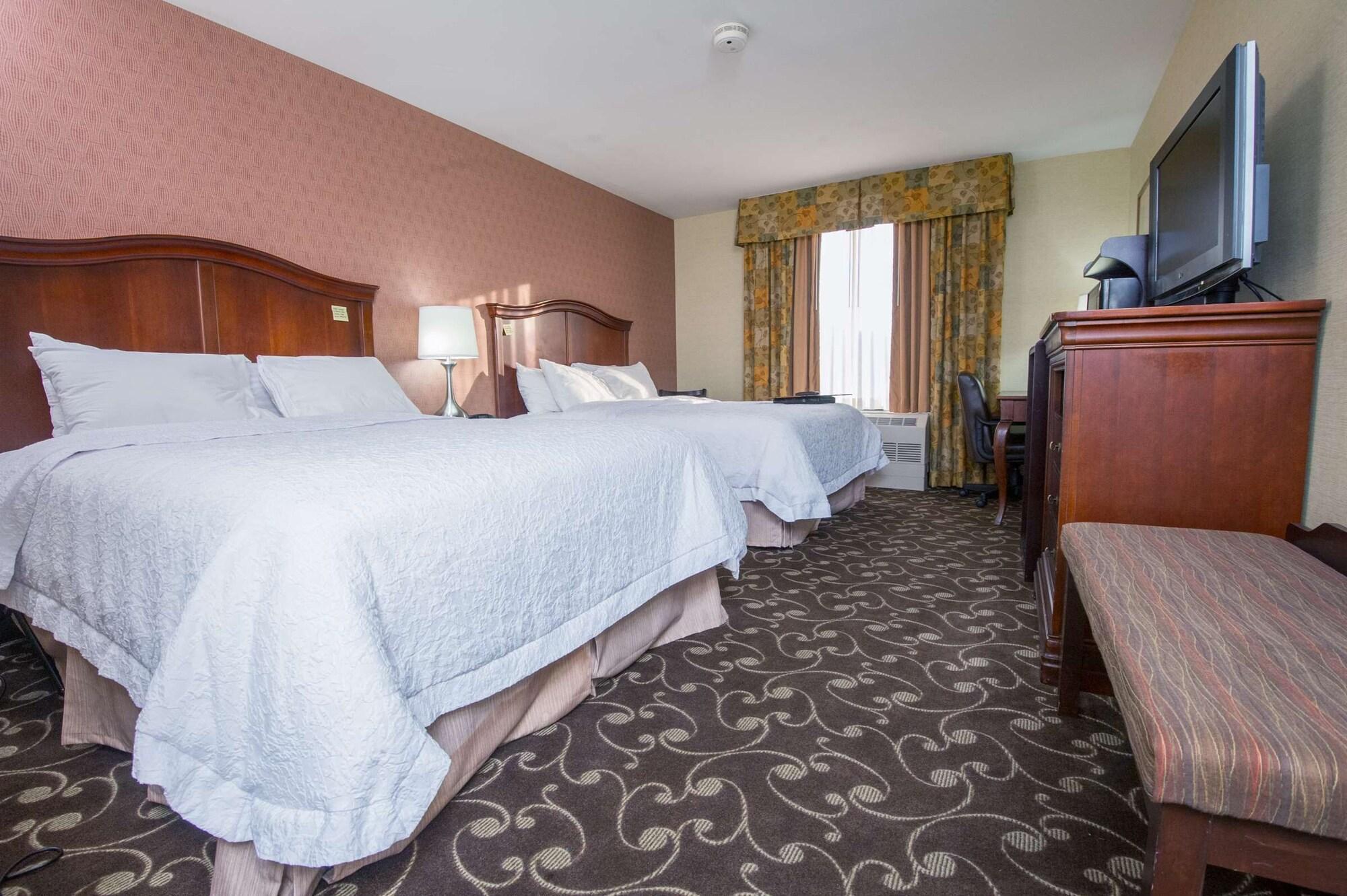 Hampton By Hilton Brattleboro Hotel Kültér fotó
