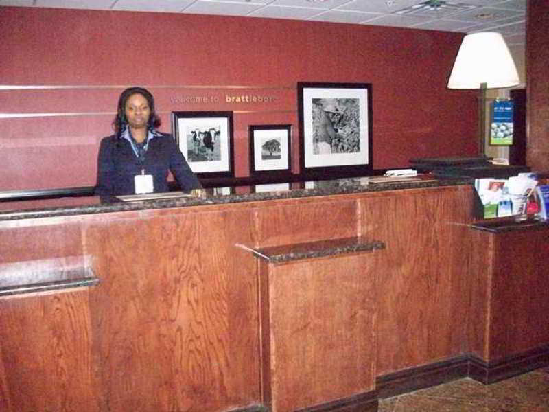 Hampton By Hilton Brattleboro Hotel Beltér fotó
